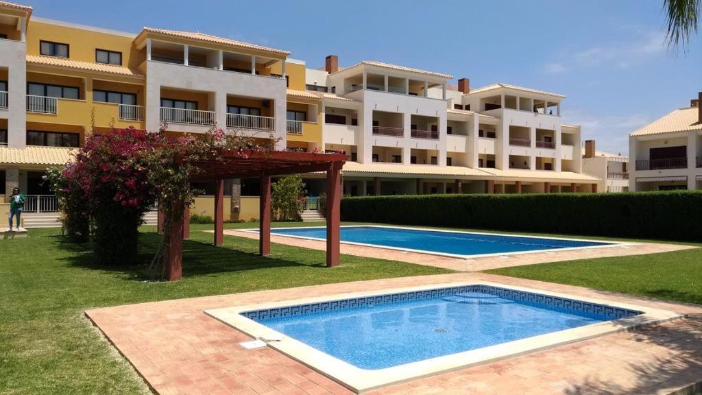 J&J Holmes T2 Next To Pinhal Velho, Terraces Of Pinhal, Vilamoura كوارتيرا المظهر الخارجي الصورة